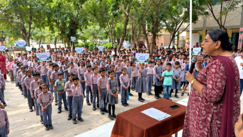 Dr Namita Mathur, Sulabh-IIHH EIACP Coordinator, addresses students on cleanliness and hygiene during the Swachhata Hi Seva 2026 awareness session
